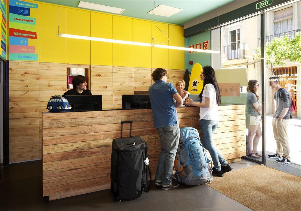 Amistat Beach Hostel Barcelona Eksteriør billede